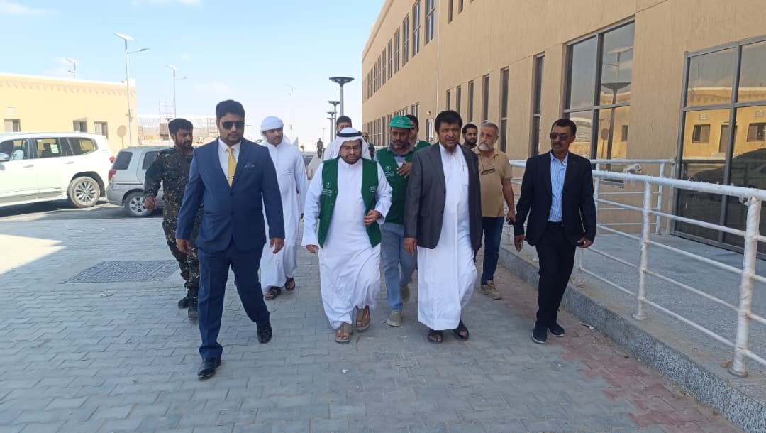 كلشات ونيمر يتفقدان الأعمال الإنشائية في مشروع مدينة الملك سلمان الطبية والتعليمية بالمهرة