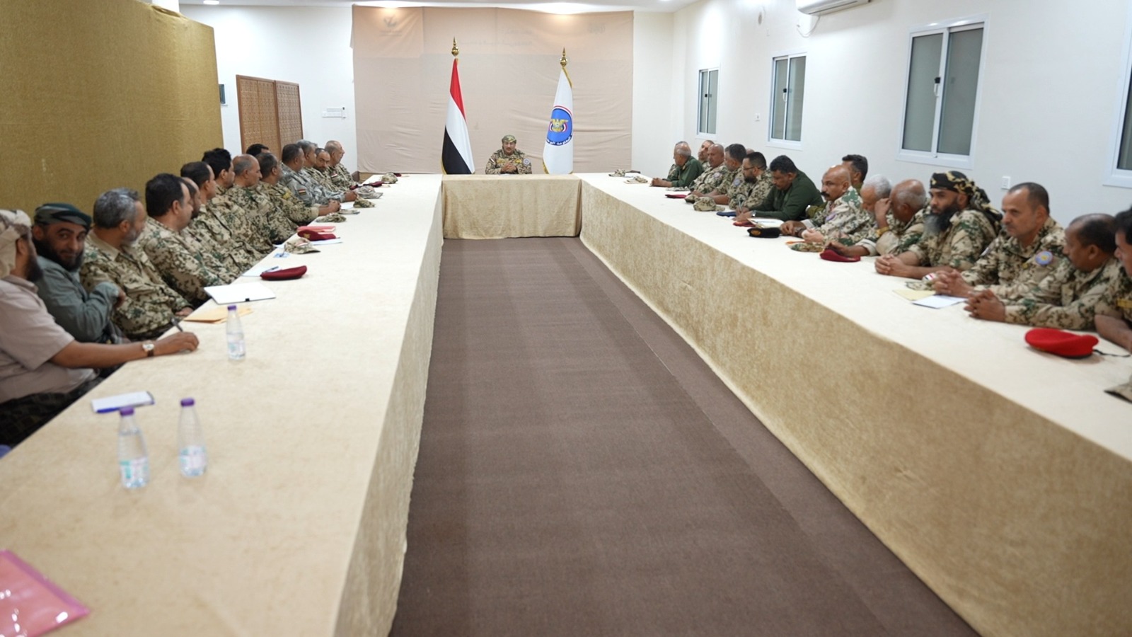 طارق صالح: الحوثي يعيش ارتباكاً داخلياً والقبائل لن تكون إلا في صف الجمهورية