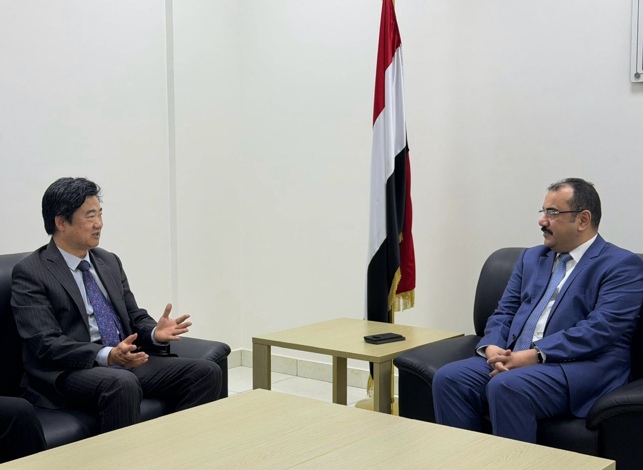 وكيل وزارة الخارجية يبحث مع القائم بأعمال السفارة الصينية تعزيز التعاون الثنائي