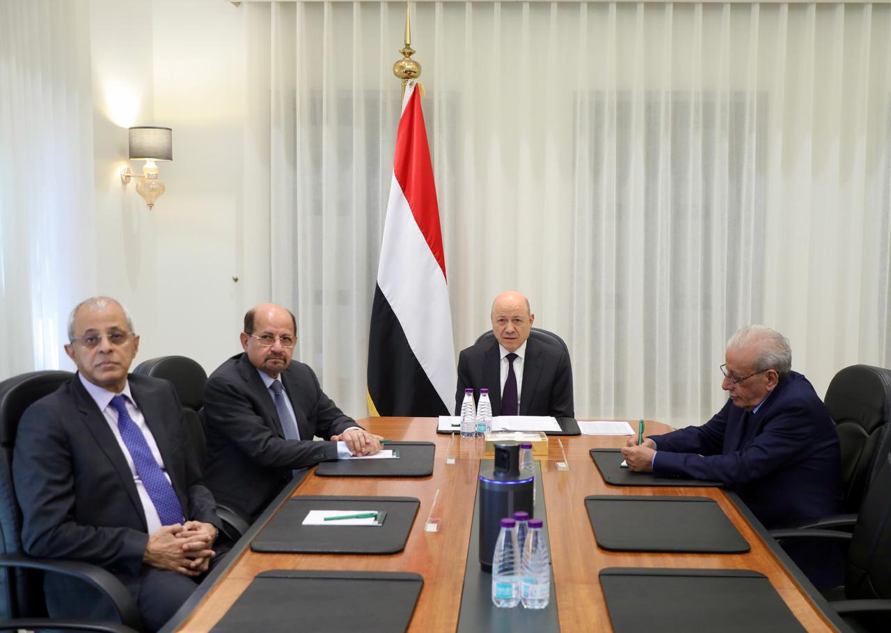 مجلس القيادة يضع البعثات الدبلوماسية في الخارج امام موجهات المرحلة