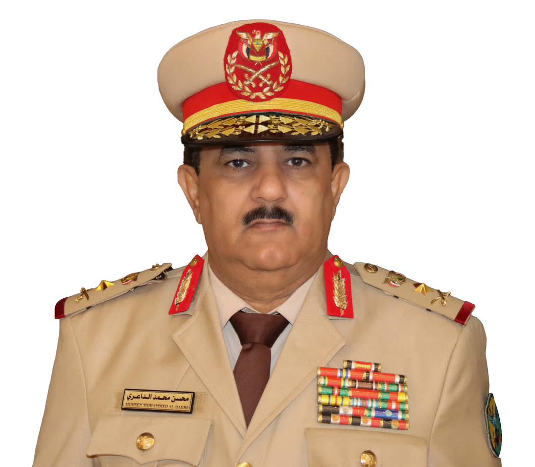 وزير الدفاع يعبر عن تقديره لرسالة نظيره السعودي وما حملته من تأكيد على موقف المملكة الثابت في دعم ومساندة اليمن وشرعيته