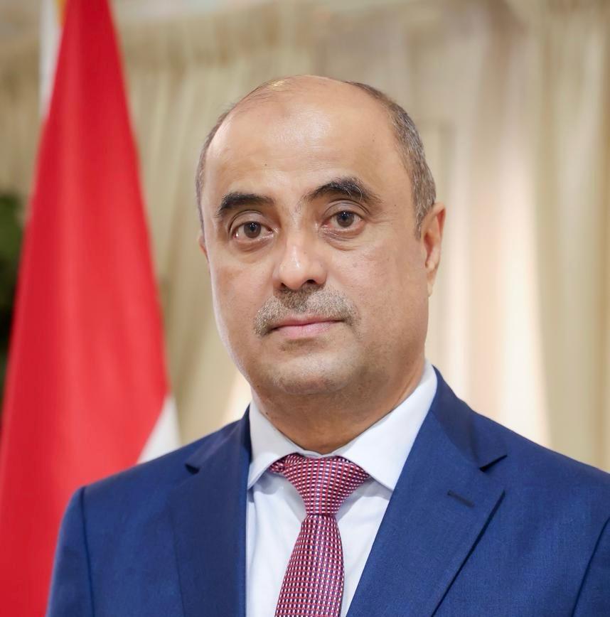 رئيس الوزراء يجري اتصالات مكثفة مع قيادات السلطة المحلية لمتابعة تطبيع الأوضاع في حضرموت