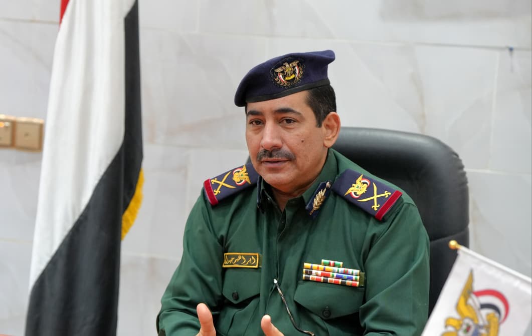 وزير الداخلية يوجه بانتشار قوات الأمن في وادي وساحل حضرموت ويؤكد أهمية الوعي المجتمعي
