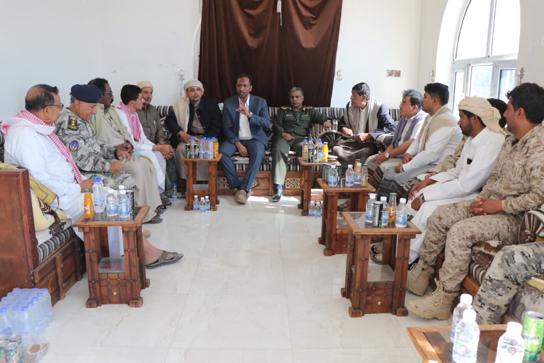 الرباكي: ميناء المكلا يعمل بوتيرة اعتيادية وحركة ملاحية وتجارية مستقرة