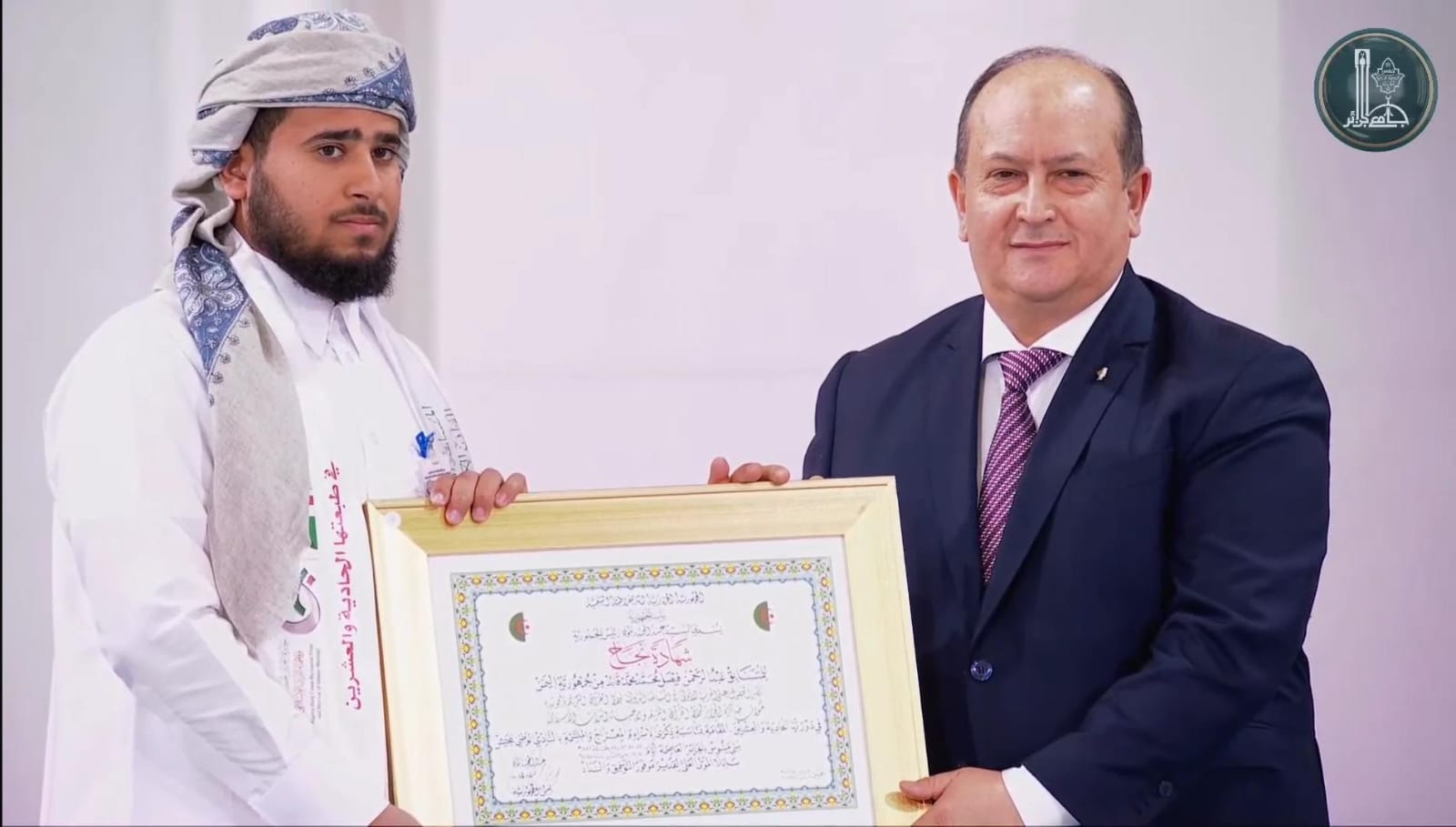 اليمن يحصد المركز الأول في مسابقة الجزائر الدولية لحفظ القرآن الكريم