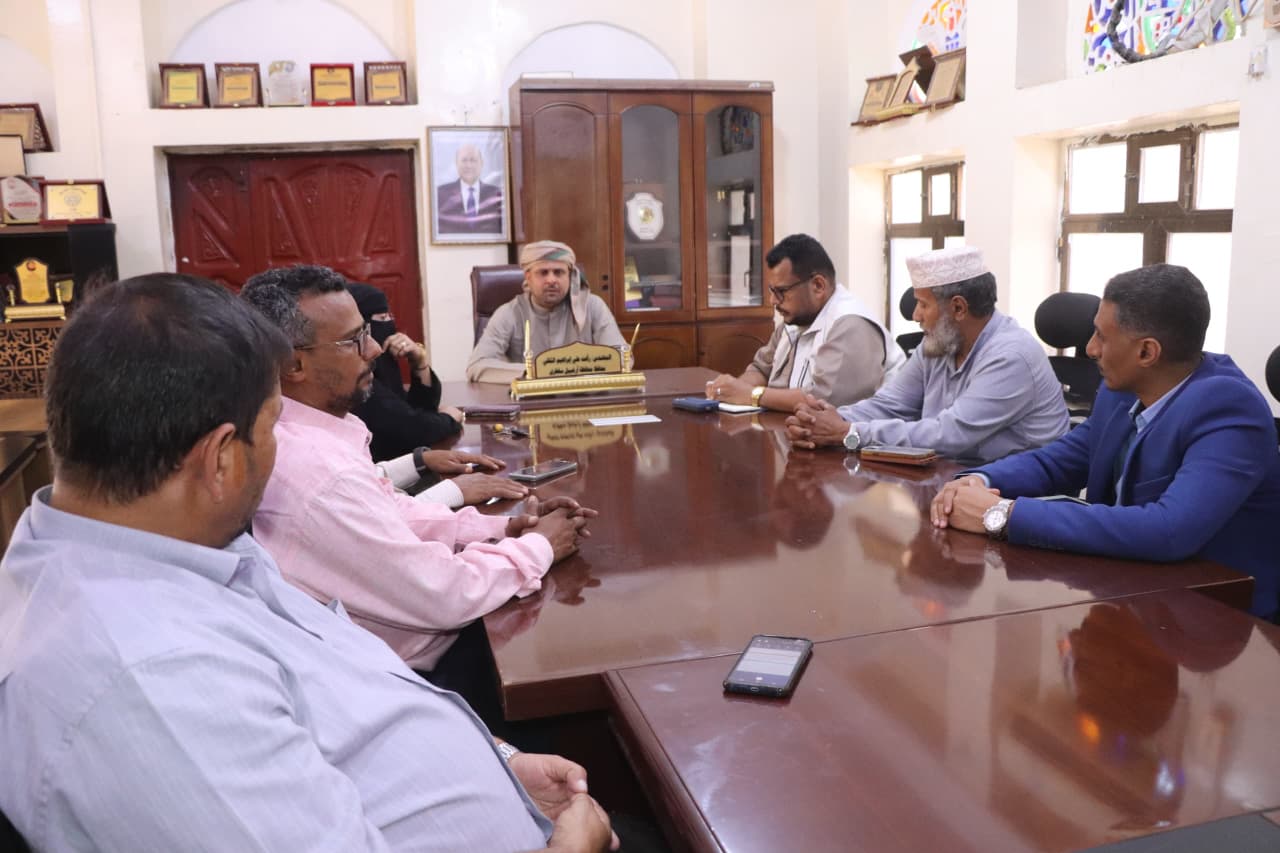 وكيل سقطرى يبحث مع مؤسسة قطرات الكويتية الاحتياجات الخدمية والأولويات العاجلة