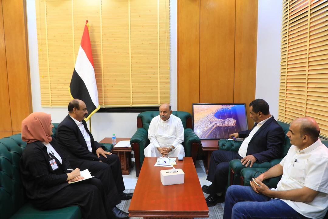 الخنبشي يطلع من اللجنة الوطنية للتحقيق في ادعاءات انتهاكات حقوق الإنسان على جهودها بحضرموت