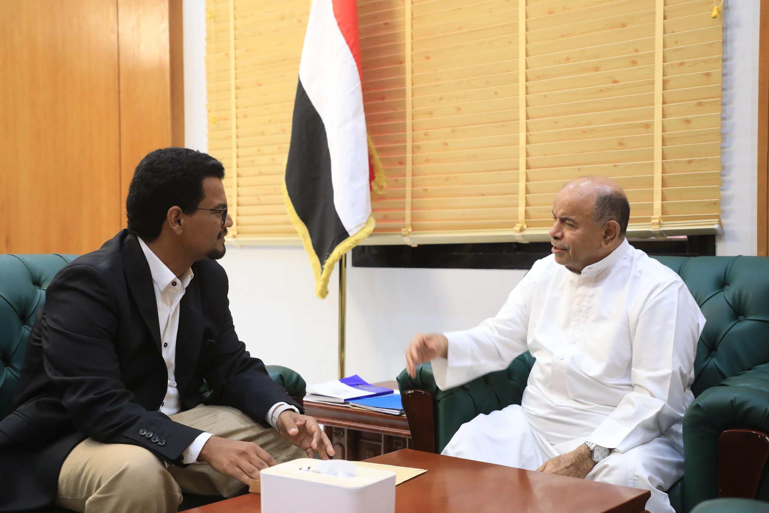 عضو مجلس القيادة الخنبشي يطّلع على مستوى إنجاز مشروع ترميم الجناح الغربي لمتحف المكلا