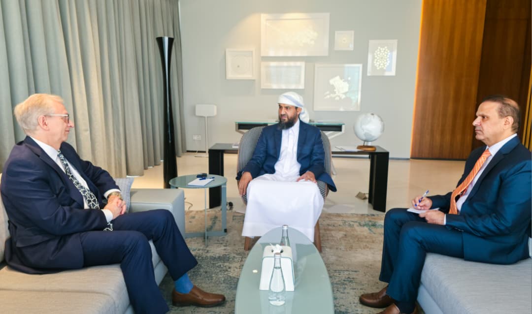 عضو مجلس القيادة المحرّمي يبحث مع السفير الالماني مستجدات الأوضاع على الساحة الوطنية