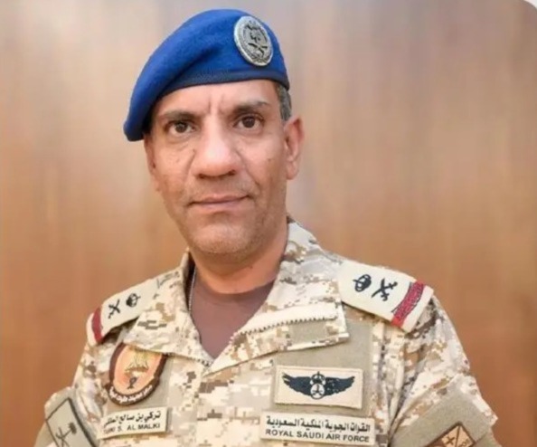 تحالف دعم الشرعية: ندين الهجوم الإرهابي على موكب قائد الفرقة الثانية عمالقة وسنضرب بيد من حديد محاولات استهداف عدن