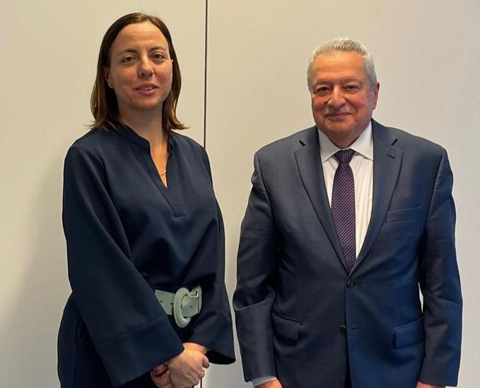 سفير اليمن يناقش مع مسؤولة اوروبية مستجدات الاوضاع في اليمن