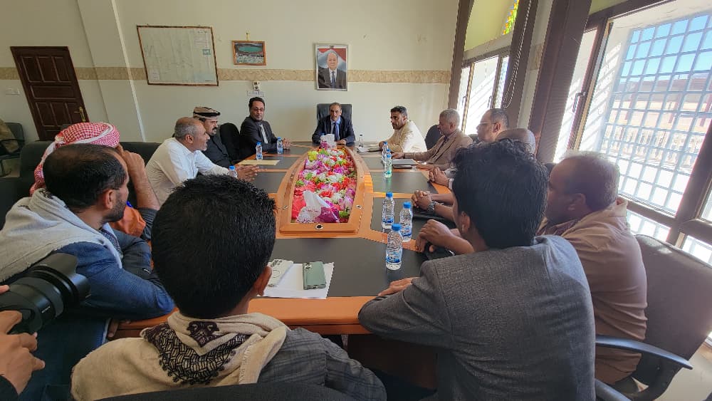 وكيل محافظة تعز يبحث تدخلات برنامج صندوق دعم اليمن بمنظمة كيمونيكس البريطانية