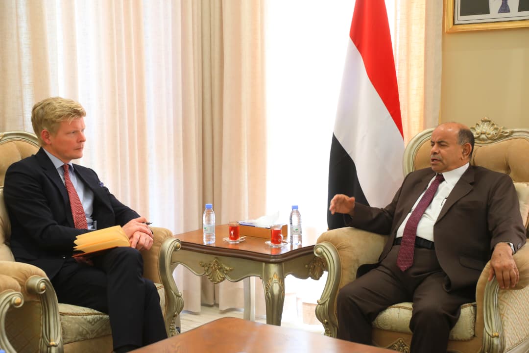 عضو مجلس القيادة سالم الخنبشي يستقبل المبعوث الاممي