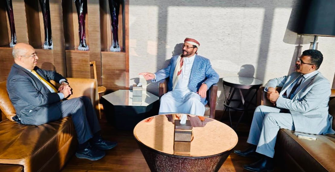 عضو مجلس القيادة العرادة يلتقي ممثل منظمة (اليونسكو) وسفير اليمن لدى المنظمة