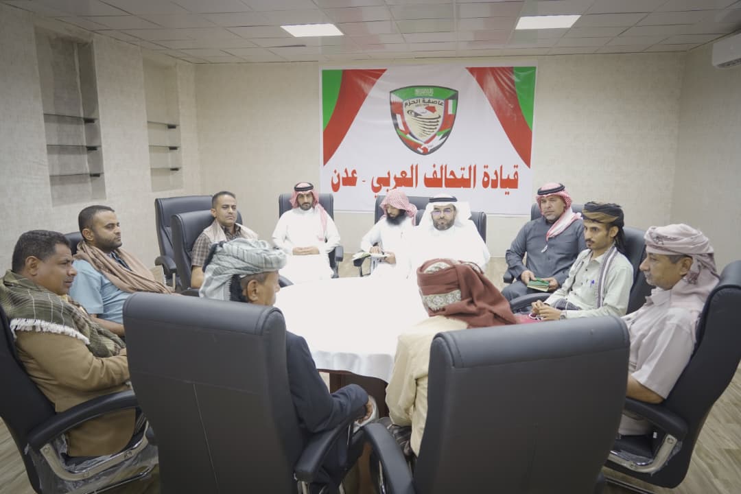 مستشار قائد تحالف دعم الشرعية يلتقي مشائخ واعيان ردفان بمحافظة لحج