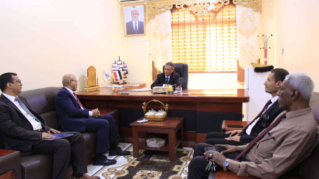 وزير التعليم العالي يناقش تحضيرات المؤتمر الدولي الأول للتحول الرقمي والتنمية المستدامة