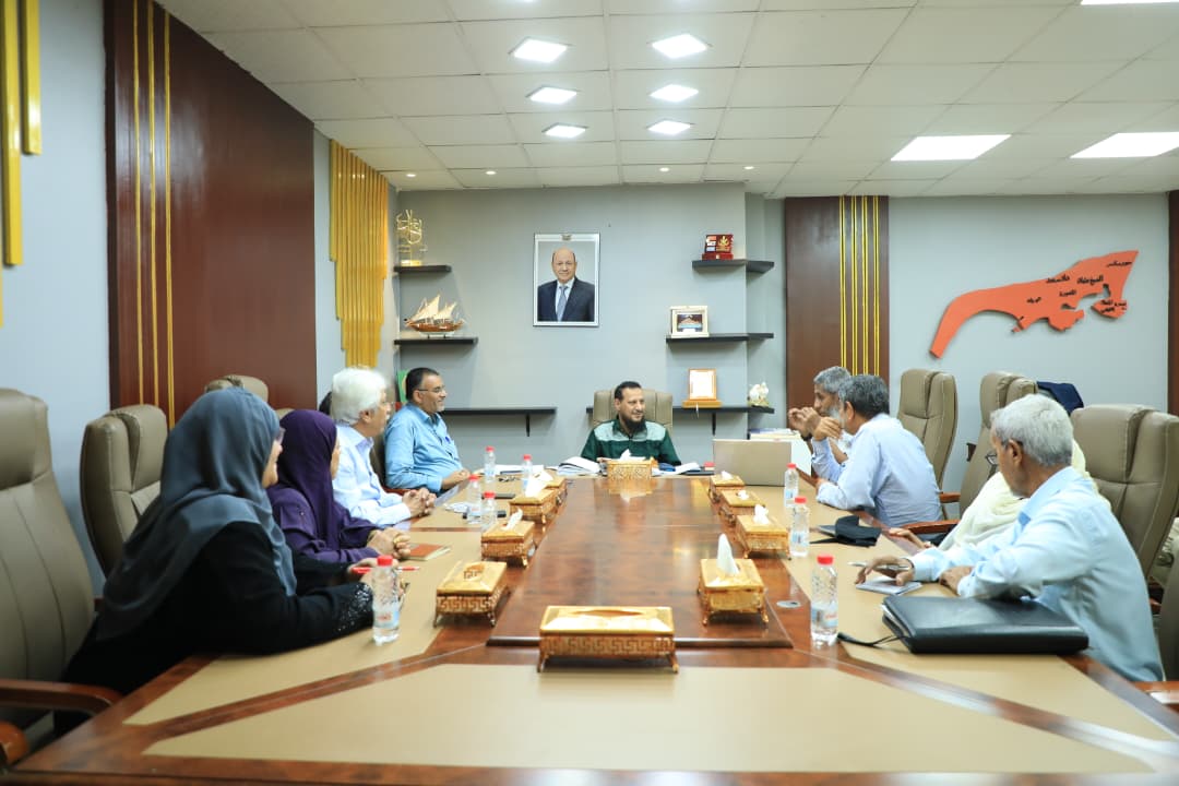 مجلس إدارة صندوق النظافة بعدن يناقش خطة التطوير والتقرير المالي ومناقصة توريد معدات