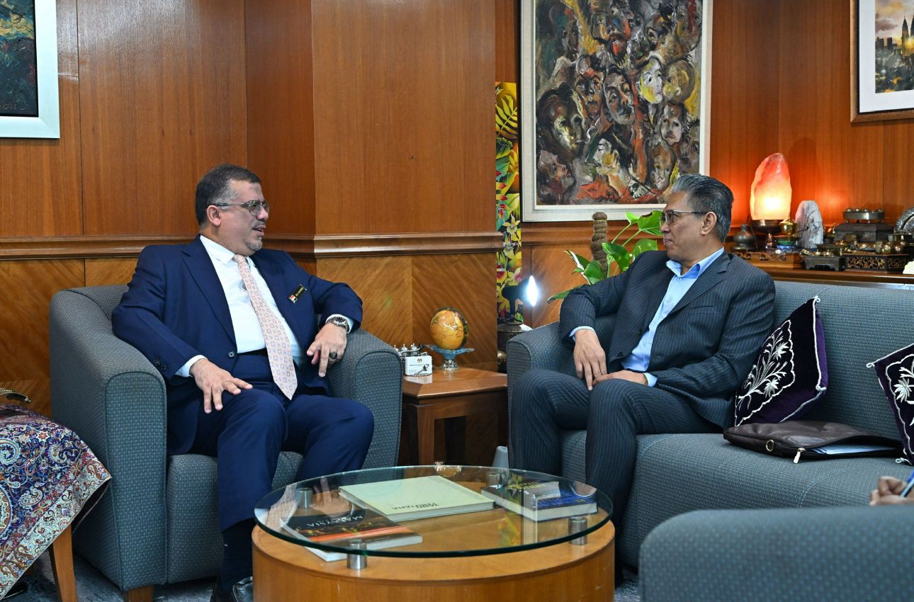 سفير اليمن يلتقي رئيس المراسم بوزارة الخارجية الماليزية