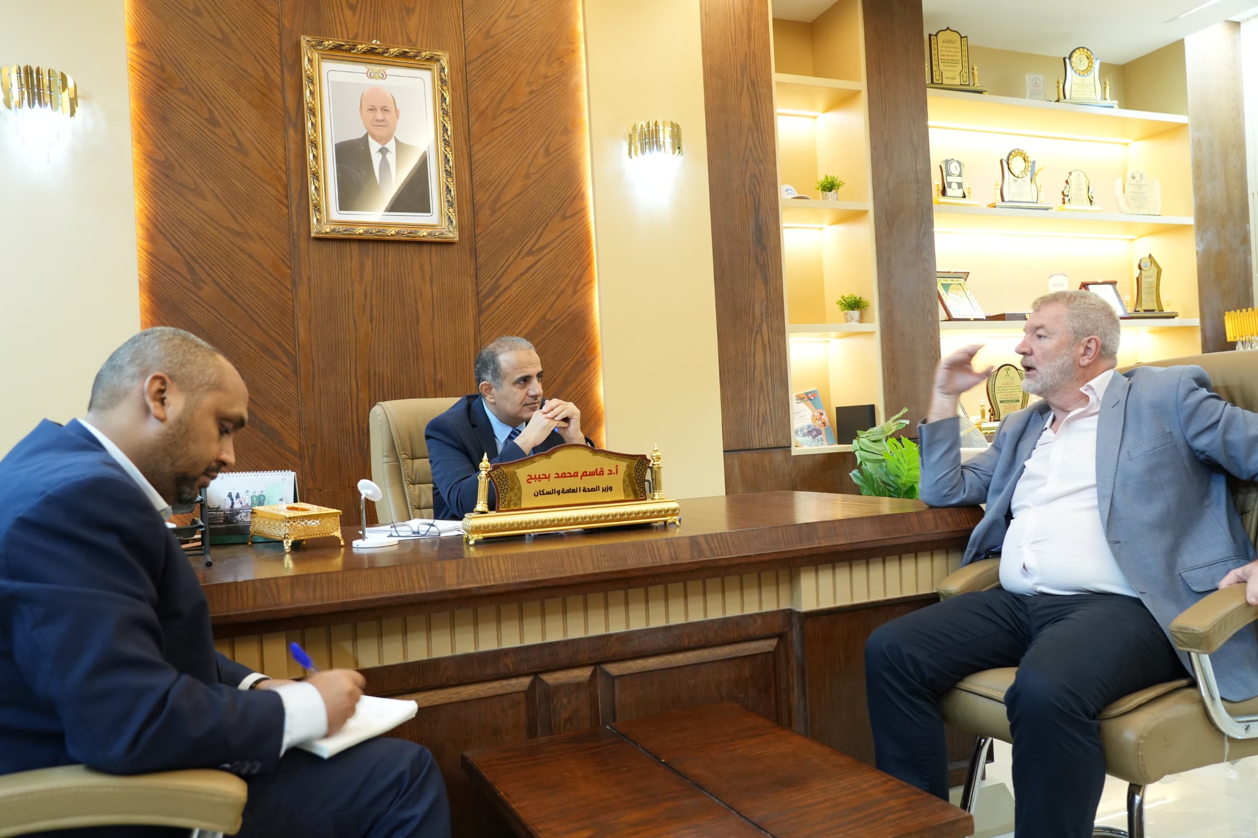 وزير الصحة يبحث مع ممثل اليونيسيف تعزيز التعاون الصحية