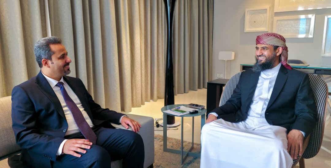 عضو مجلي القيادة المحرّمي يؤكد على مكانة لحج الاستراتيجية ودعم جهود التنمية والاستقرار