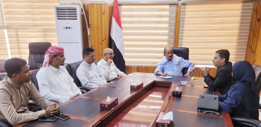 وكيل محافظة حضرموت يطلع على أنشطة مركز مداد للأبحاث والدراسات الإستراتيجية