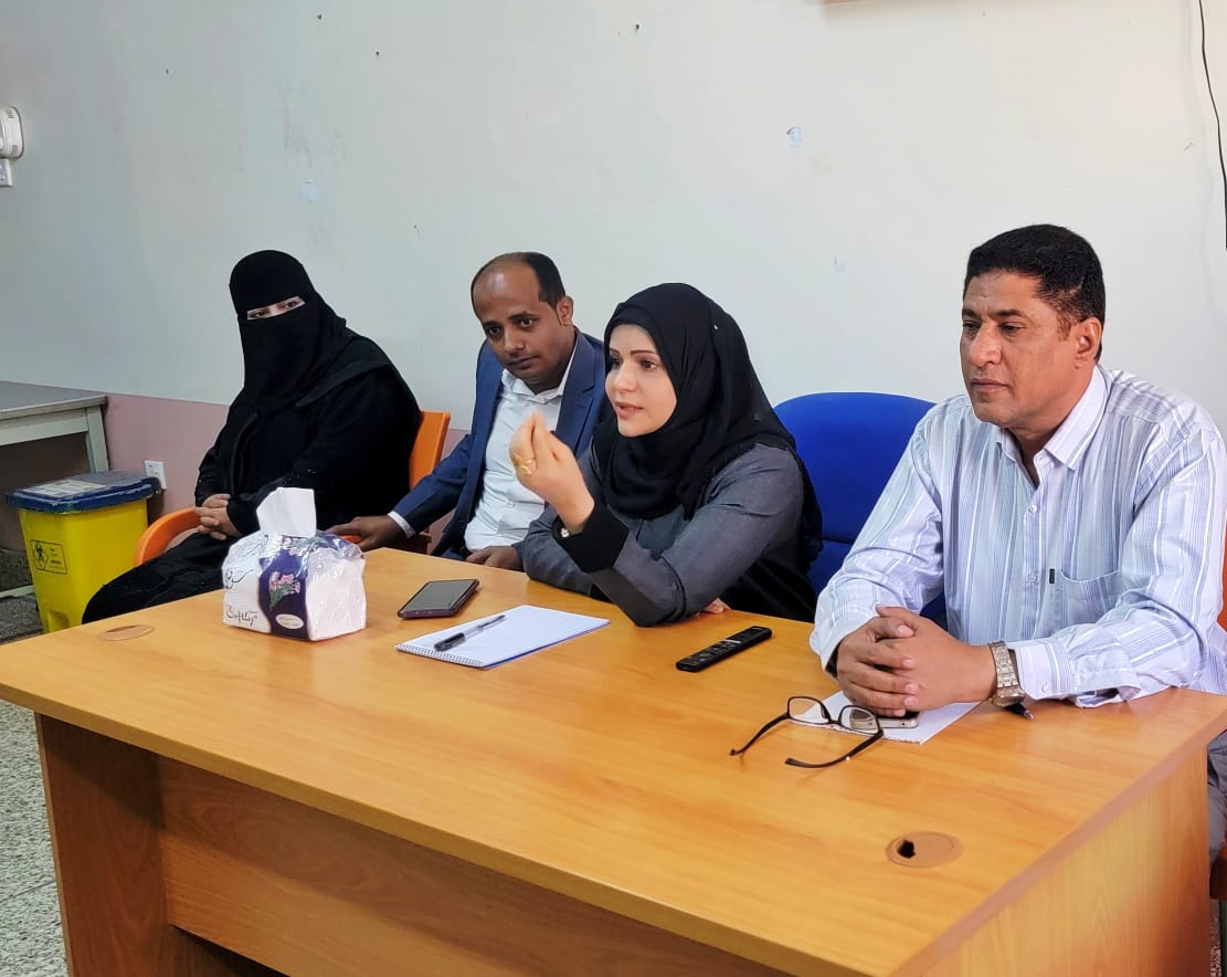 وكيل محافظة تعز تتفقد سير العمل في المستشفى الجمهوري