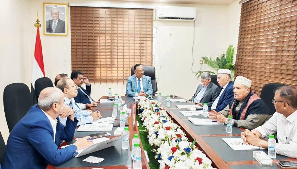 الجمارك والغرفة التجارية تناقشان جهود تسهيل العمل الجمركي ومعالجة إشكاليات القطاع الخاص