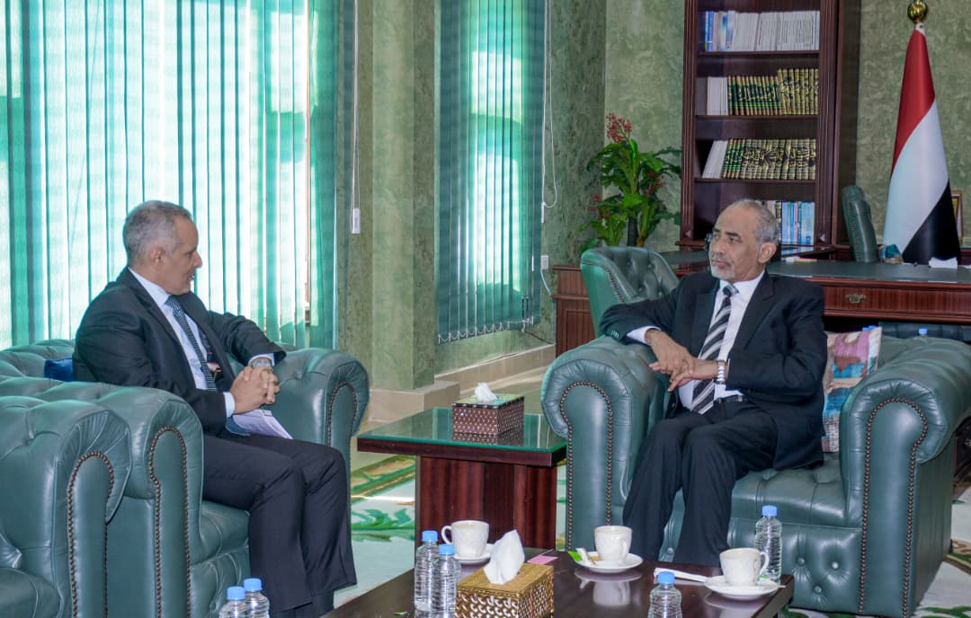عضو مجلس القيادة محمود الصبيحي يشدد على الاستمرار في تنفيذ برامج الإصلاح الإداري والتحديث المؤسسي