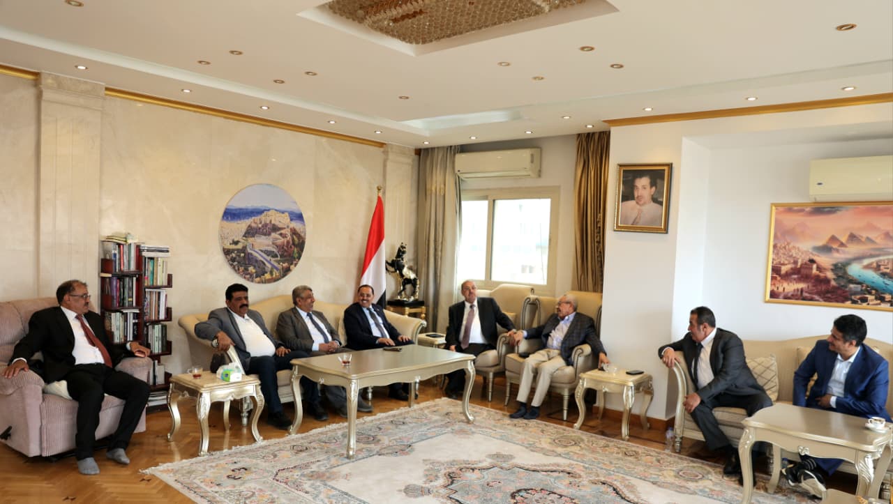 رئيس مجلس النواب يلتقي وزير الدولة لشؤون مجلسي النواب والشورى