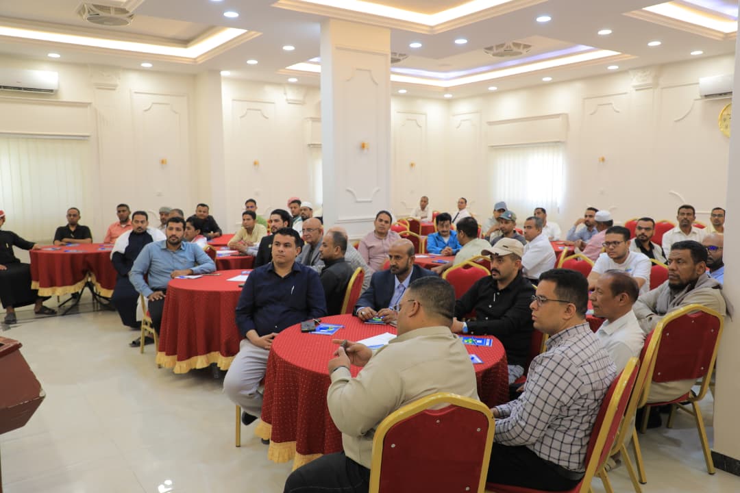 وكيل حضرموت يفتتح ورشة عمل للمكاتب الهندسية ويطّلع على أنشطة مشروع تعزيز الوعي الصحي