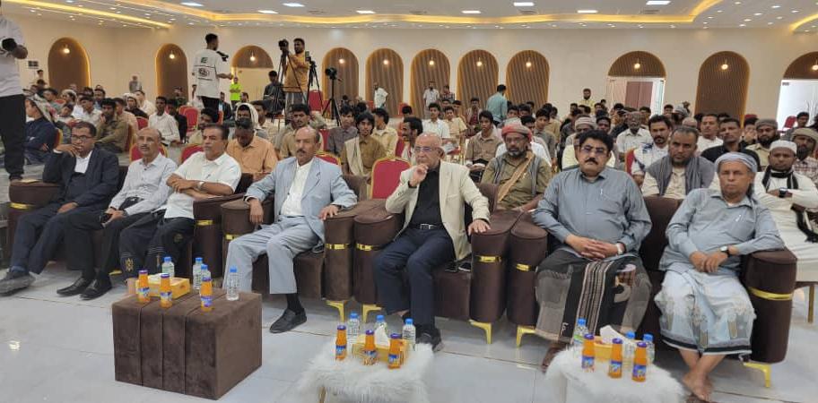 وكيل حضرموت يؤكد أهمية المشاريع المهنية المستدامة في تمكين الشباب