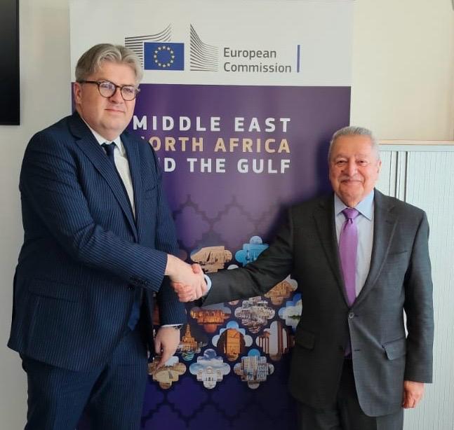 سفير اليمن يبحث مع مسؤول أوروبي تعزيز العلاقات الثنائية