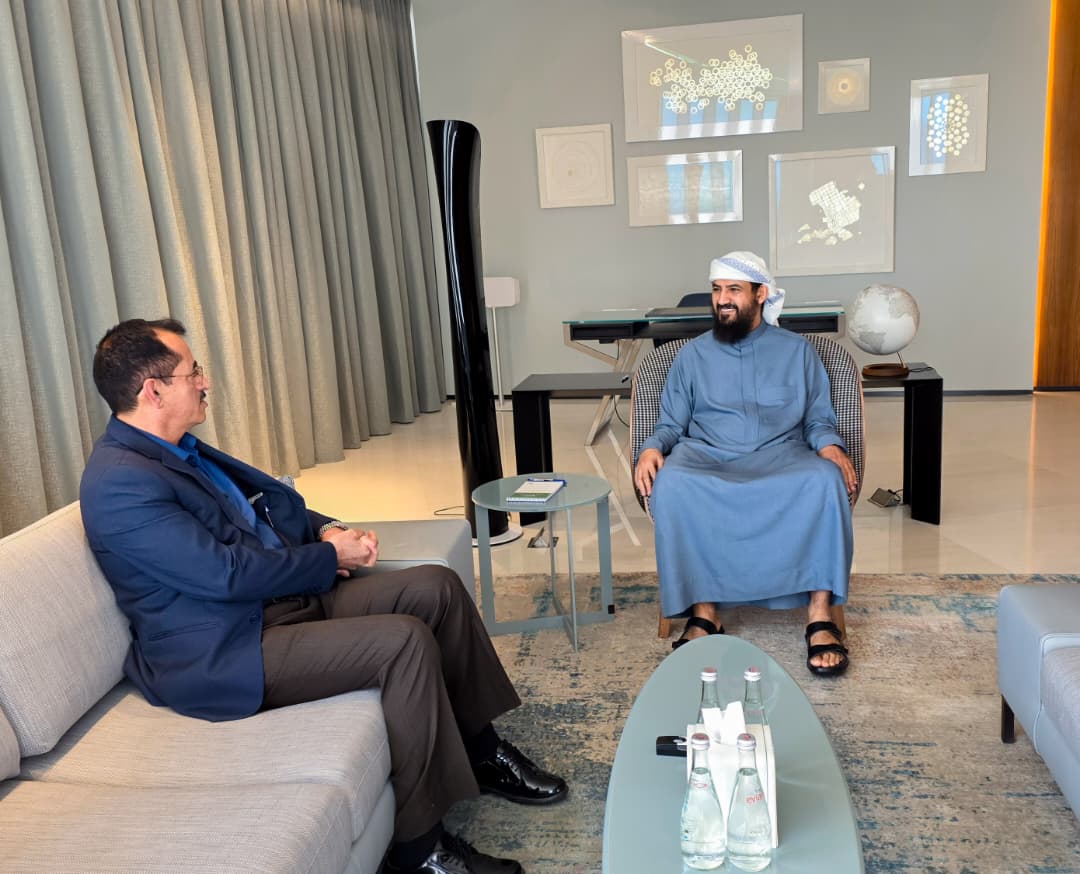 المحرّمي يناقش مع وزير الدفاع رفع الجاهزية وتوحيد القوات وتطوير منظومة التأهيل