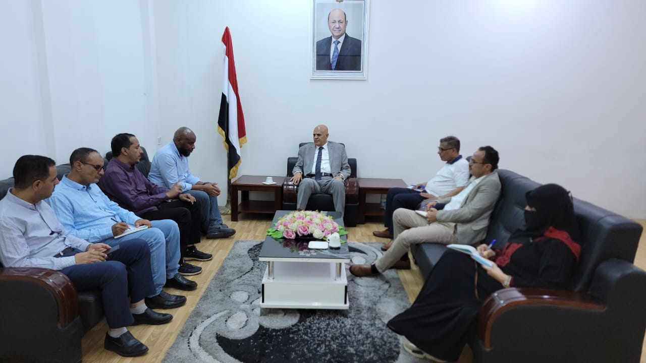 محافظ تعز يبحث مع منظمة أطباء بلا حدود التدخلات الصحية في المديريات الساحلية