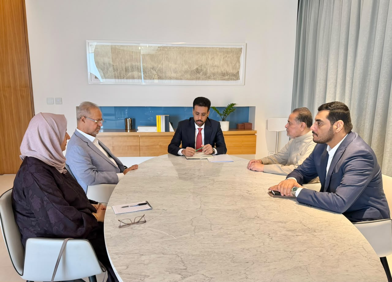 رئاسة هيئة التشاور والمصالحة تناقش مستجدات الأوضاع وتؤكد دعمها الكامل لمجلس القيادة الرئاسي