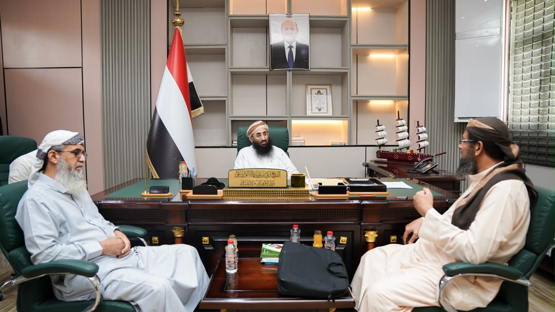وزير الأوقاف: المرحلة الحالية تتطلب استشعار المسؤولية والتكاتف لمساندة الدولة