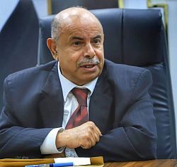 عضو مجلس القيادة الخنبشي يشدد على رفع التقطعات بالخط الدولي في أبين