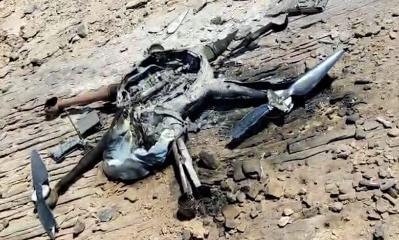 قوات الفرقة الثانية طوارئ بمحور الرزامات تُسقط طائرة مسيرة حوثية في صعدة