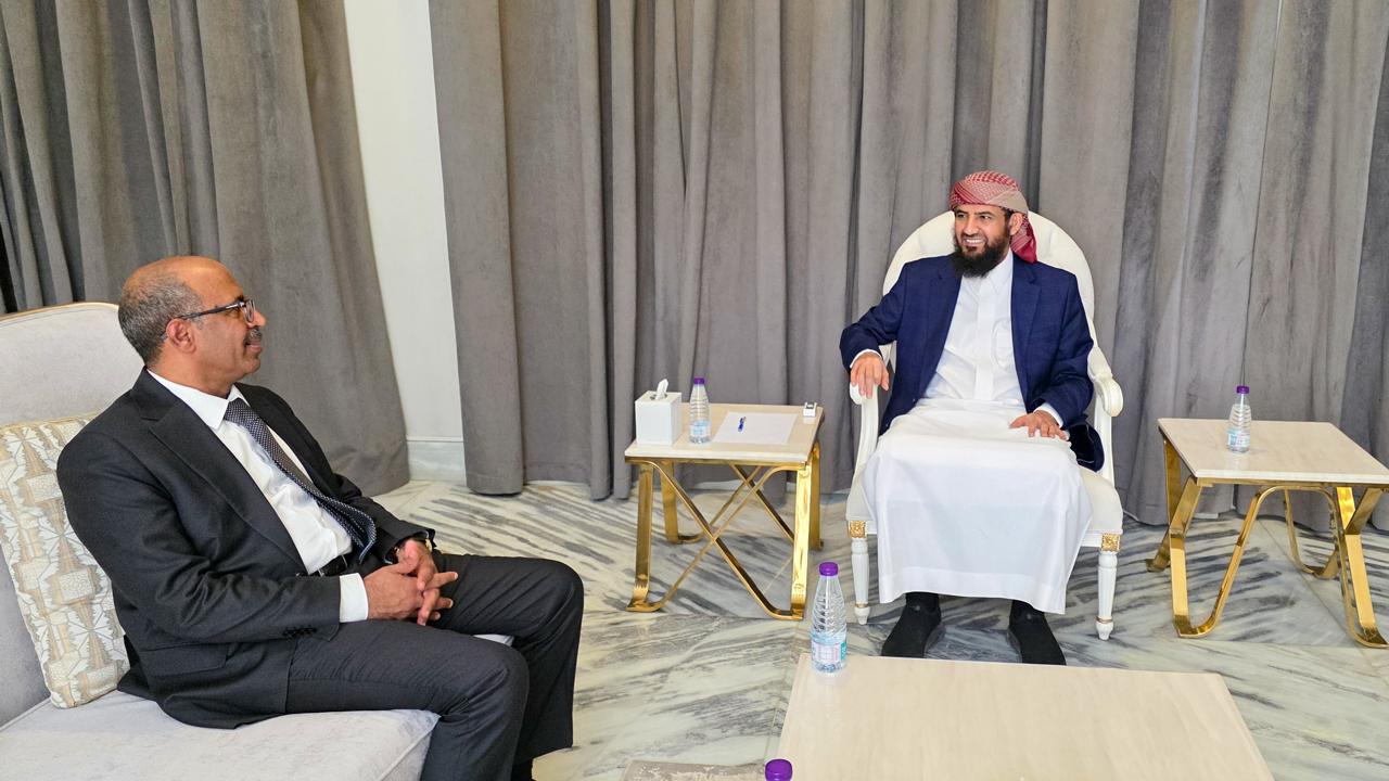 المحرّمي يناقش مع وزير النفط ترتيبات استئناف تصدير النفط الخام وتعزيز موارد الدولة