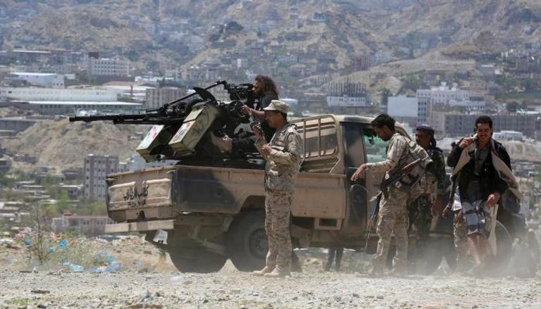 مقتل واصابة 3 من عناصر مليشيات الحوثي الارهابية في اشتباكات غربي تعز