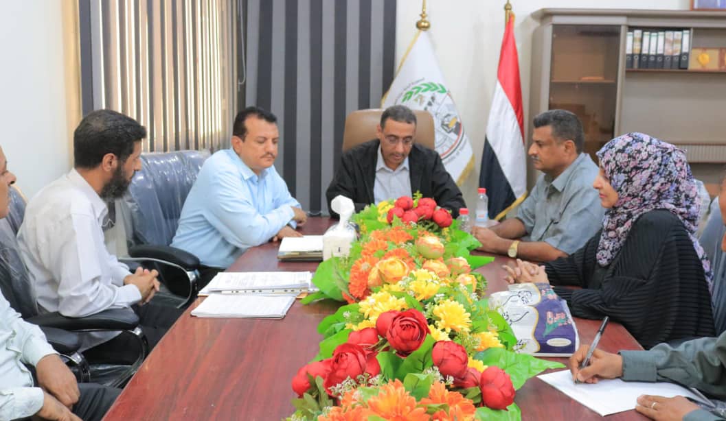 نائب وزير التعليم الفني يناقش نتائج المفاضلة للمنح الدراسية المقدمة من المغرب