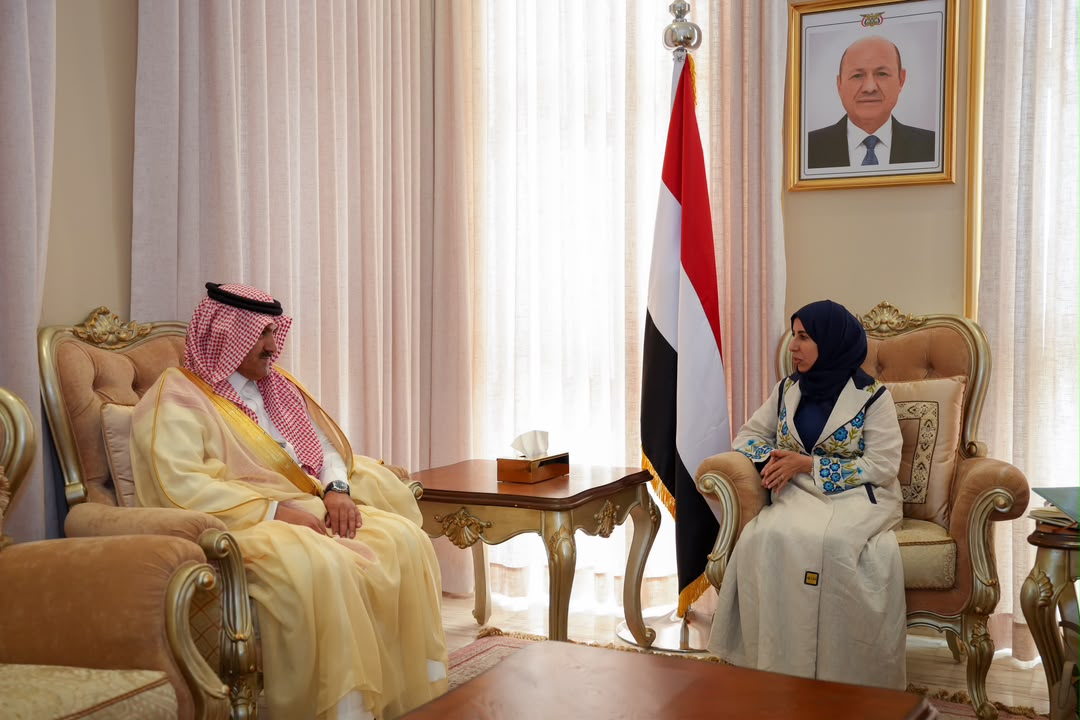وزيرة الخارجية تبحث مع السفير السعودي مستجدات الأوضاع وتعزيز الشراكة بين البلدين