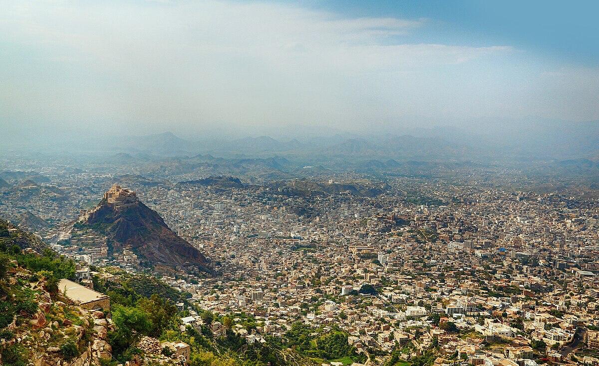 فروع الأحزاب والمكونات السياسية في تعز تجدد وقوفها إلى جانب القيادة السياسية والعسكرية لإنجاز معركة التحرير