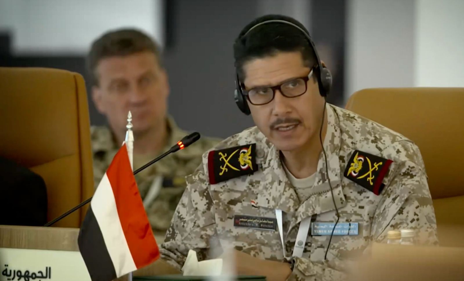 الوفد اليمني في التحالف البحري يدعو لتوحيد الجهود لمواجهة التهديدات التي تستهدف أمن الملاحة البحرية