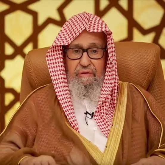 مفتي السعودية: إعادة الأمن والاستقرار في اليمن في ظل قيادته الشرعية من أوجب الواجبات
