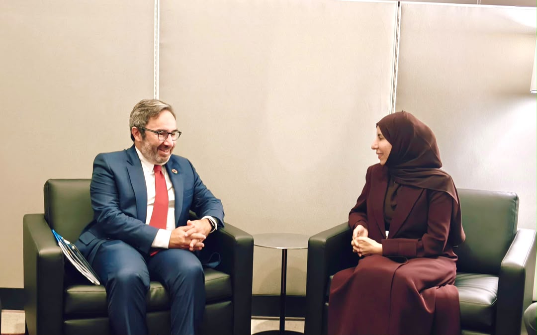 وزيرة الخارجية تبحث مع الـ (UNOPS) دعم أولويات الحكومة التنموية والخدمية