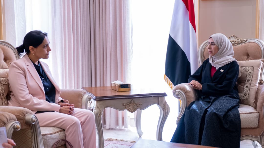 وزيرة الخارجية تبحث مع السفيرة البريطانية التصعيد الحوثي وتعزيز الدعم الدولي للحكومة