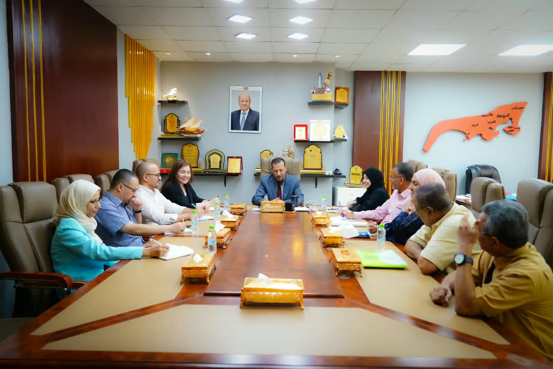وزير الدولة محافظ عدن يبحث مع وفد أممي سبل دعم وتمكين المرأة