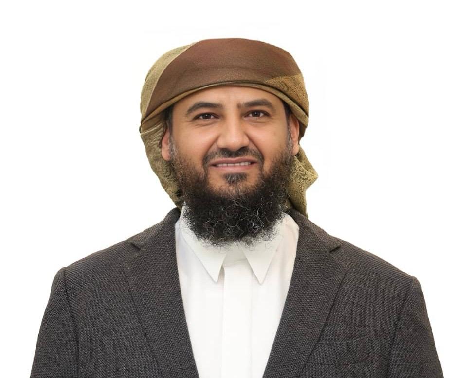 عضو مجلس القيادة الرئاسي المحرّمي يعود إلى العاصمة المؤقتة عدن