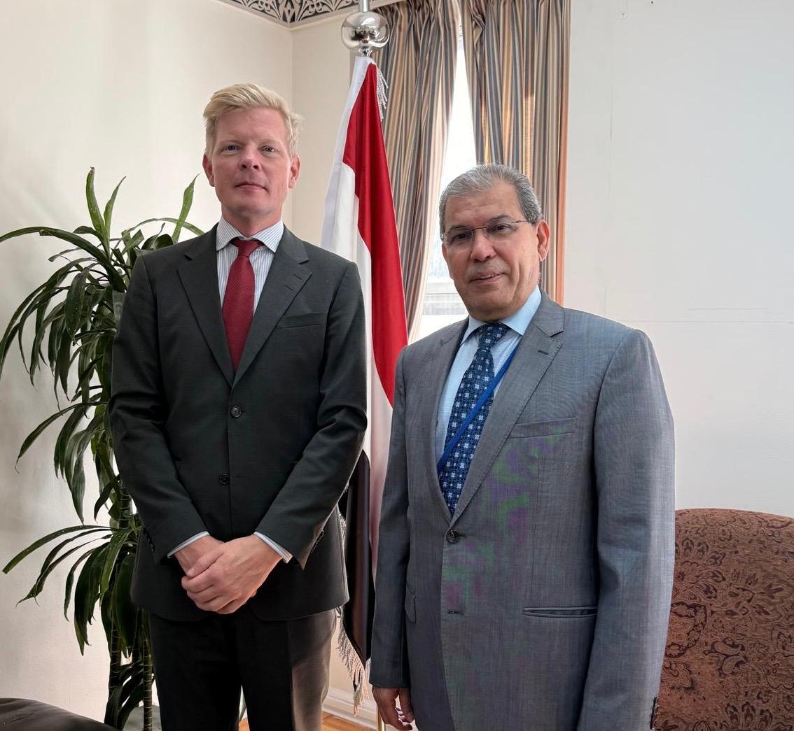 مندوب اليمن لدى الأمم المتحدة يبحث مع المبعوث الأممي مستجدات الأوضاع وجهود إحلال السلام